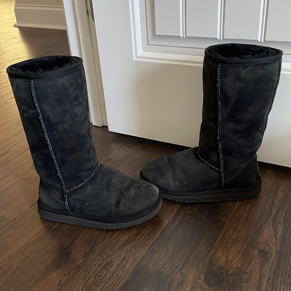 Classic Tall Ugg Boots - image 5
